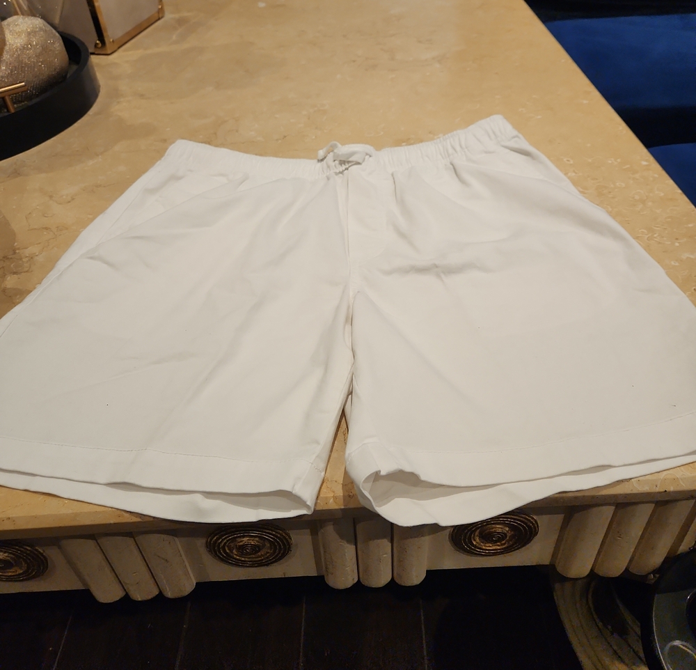 Old Navy White Men's Flat Front Drawstring Shorts